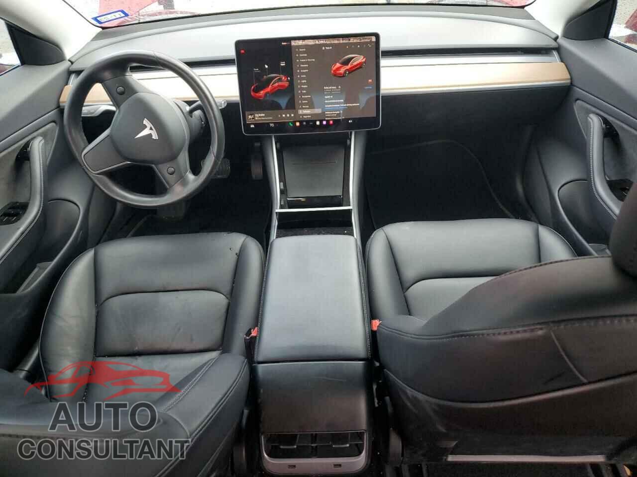 TESLA MODEL 3 2018 - 5YJ3E1EB4JF064298