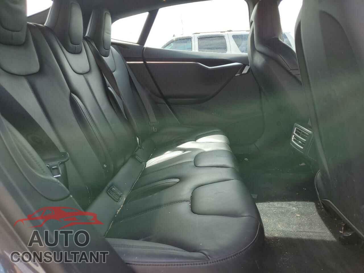 TESLA MODEL S 2016 - 5YJSA1E20GF129356