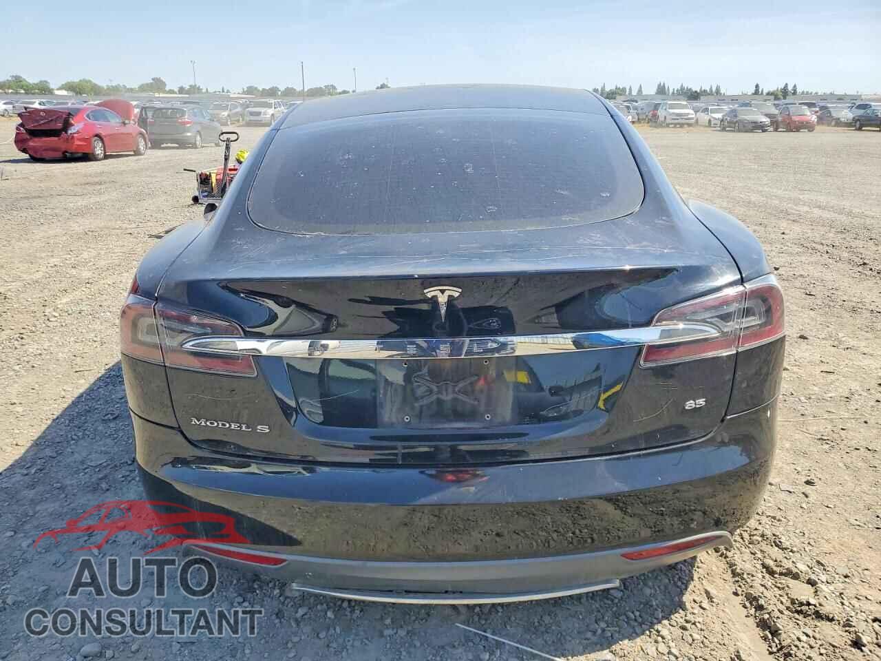TESLA MODEL S 2013 - 5YJSA1DN2DFP05746
