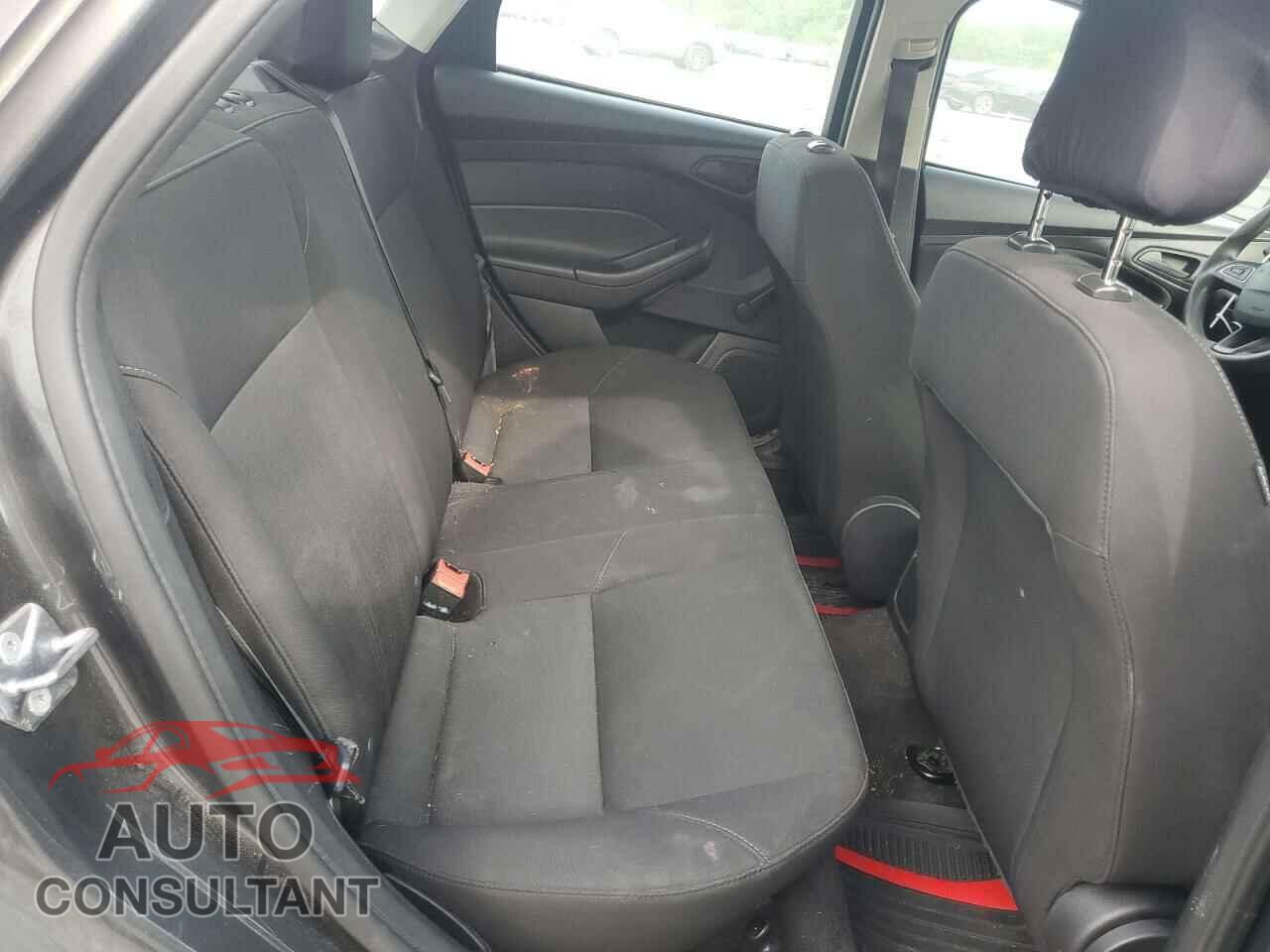 FORD FOCUS 2017 - 1FADP3E20HL227620