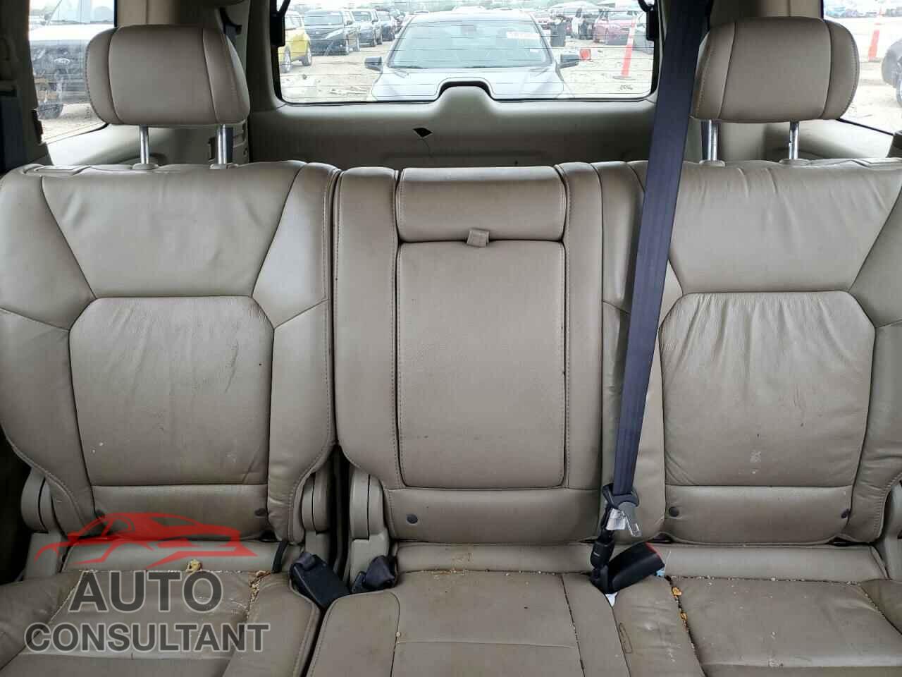 HONDA PILOT 2011 - 5FNYF4H99BB097019