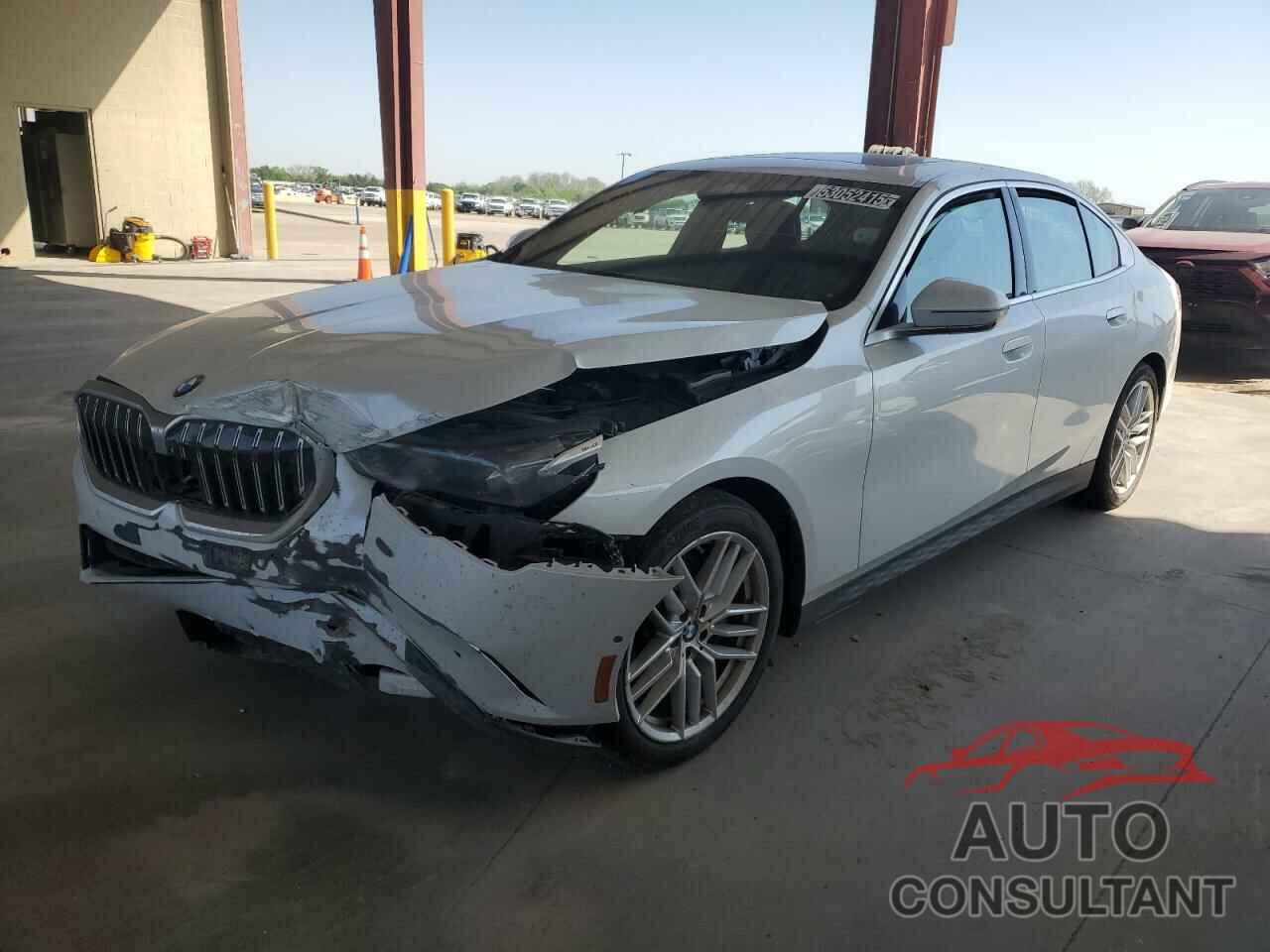 BMW 5 SERIES 2024 - WBA53FJ0XRCS45573