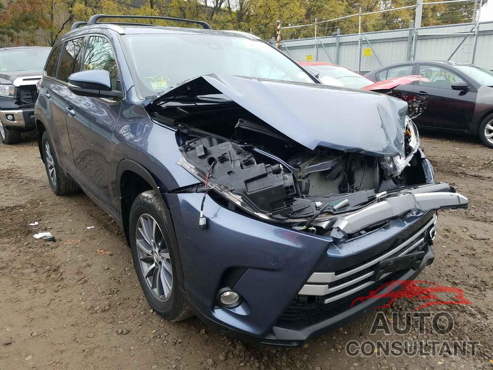 TOYOTA HIGHLANDER 2018 - 5TDJZRFH7JS912036