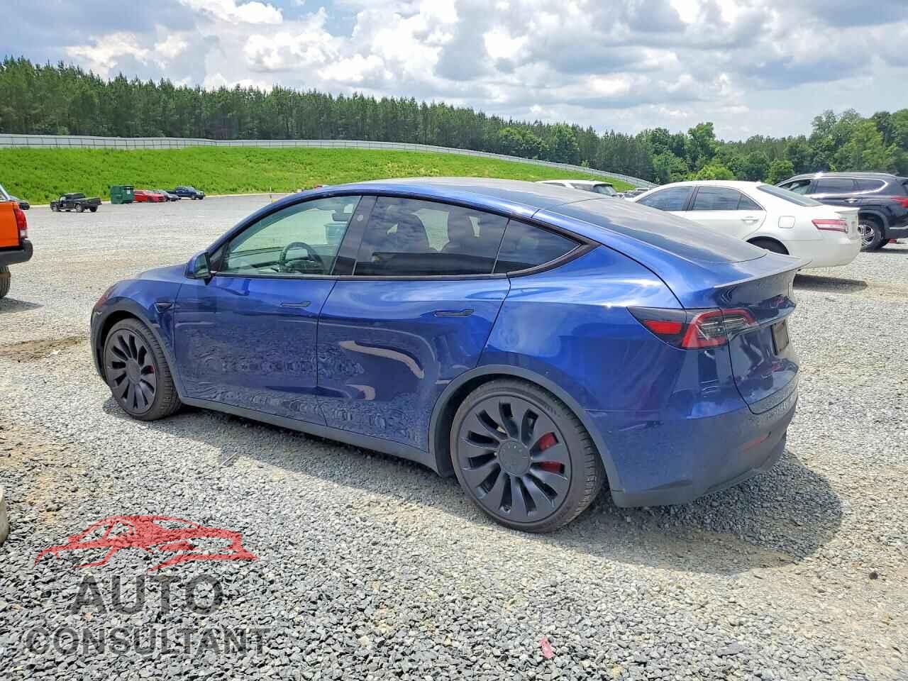 TESLA MODEL Y 2024 - 7SAYGDEF2RA265200