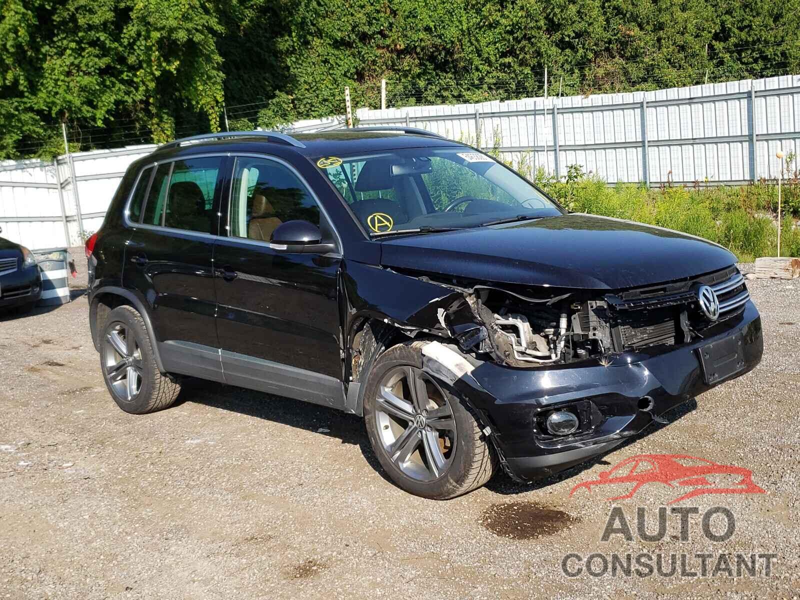 VOLKSWAGEN TIGUAN 2017 - WVGLV7AX4HK005264