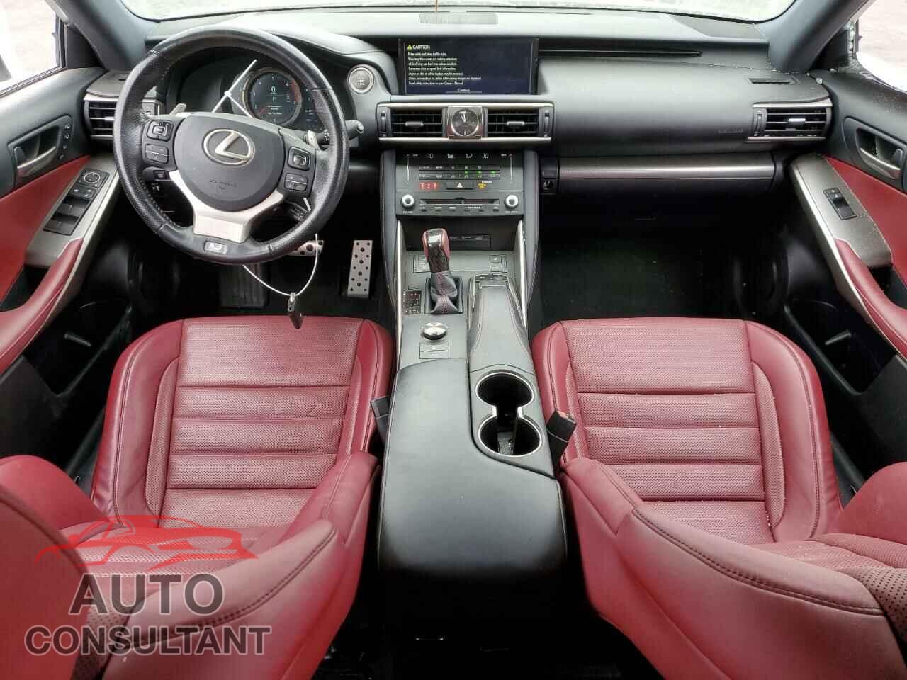 LEXUS IS 2018 - JTHBA1D25J5074380