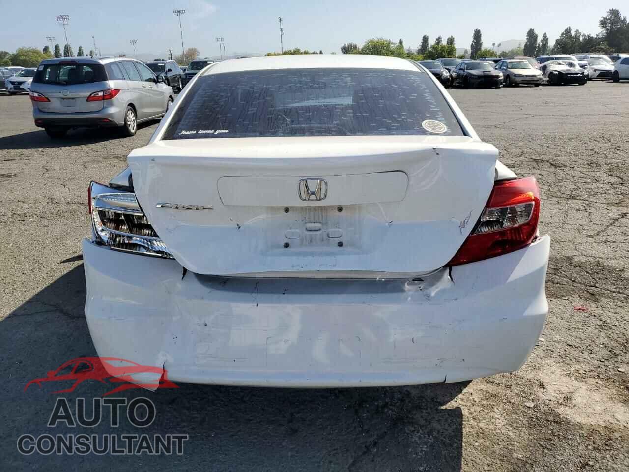 HONDA CIVIC 2012 - 2HGFB2F59CH582247
