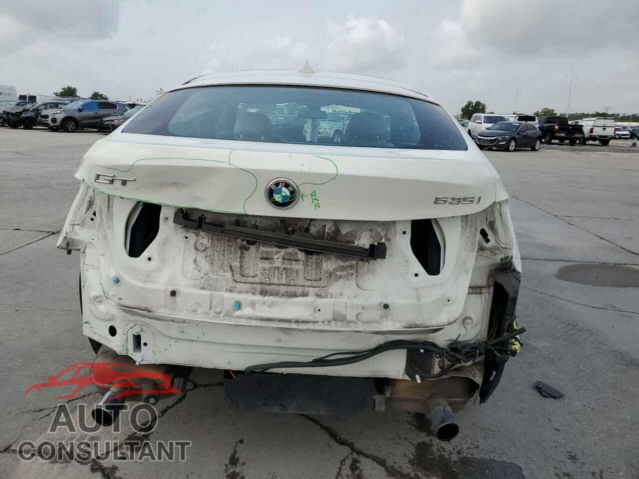 BMW 5 SERIES 2017 - WBA5M2C36HG811636