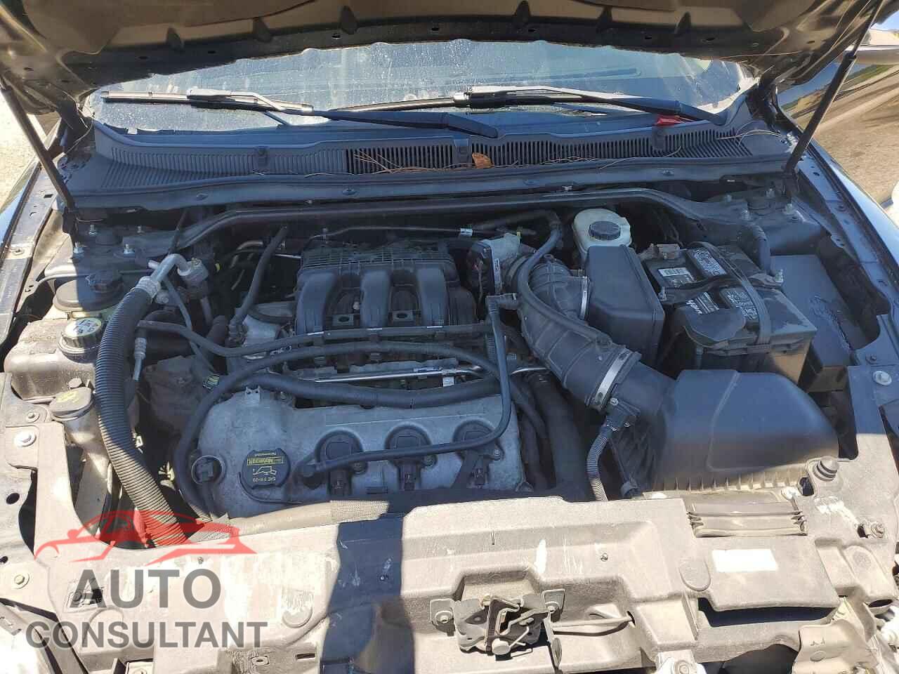 FORD TAURUS 2011 - 1FAHP2FW2BG150889