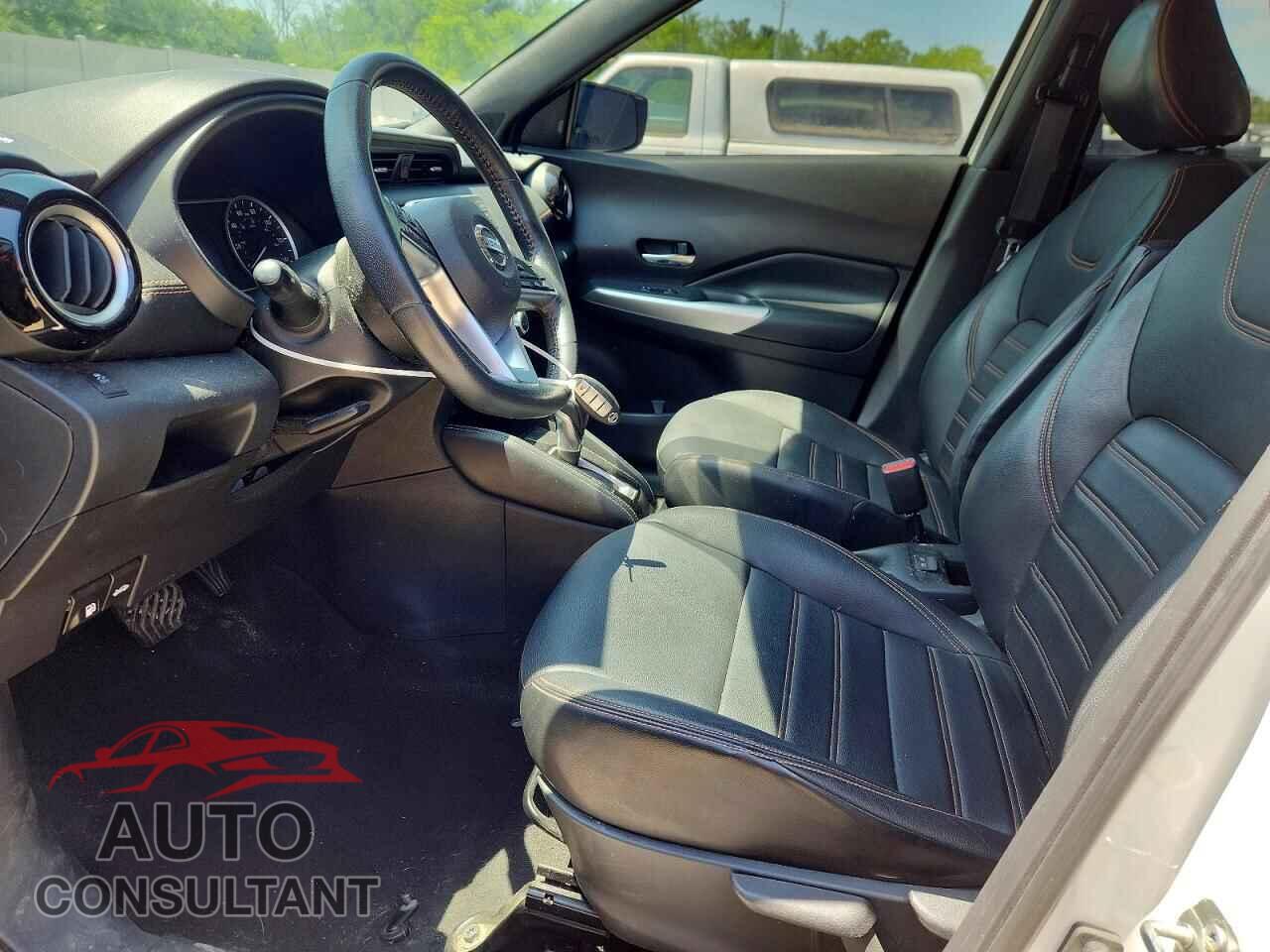 NISSAN KICKS 2019 - 3N1CP5CU3KL483660