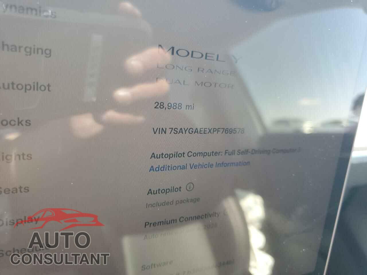 TESLA MODEL Y 2023 - 7SAYGAEEXPF769578