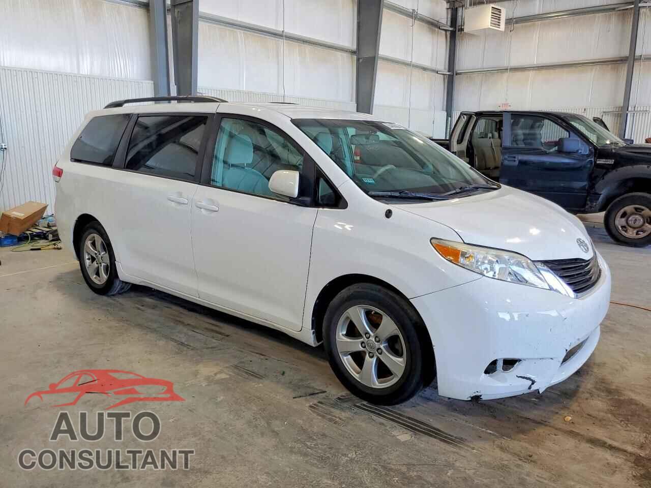 TOYOTA SIENNA 2013 - 5TDKK3DC8DS338791