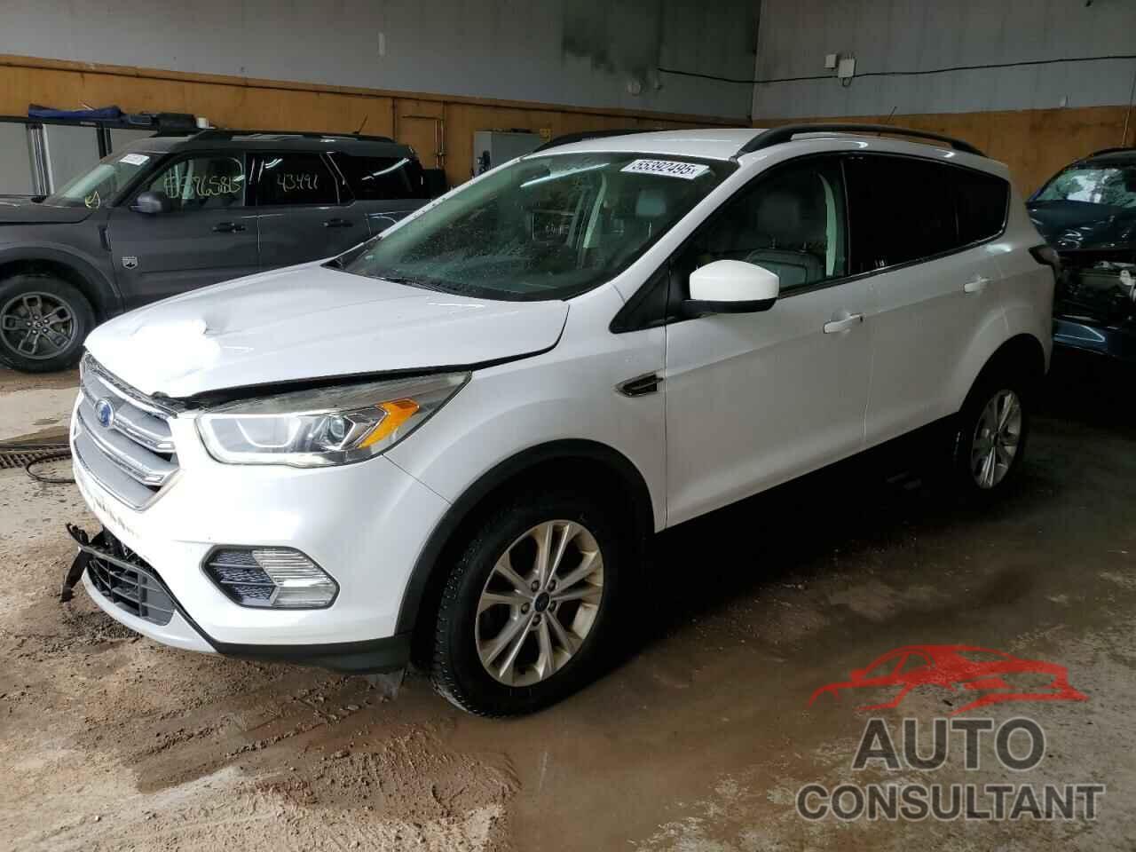 FORD ESCAPE 2017 - 1FMCU9G93HUD78503