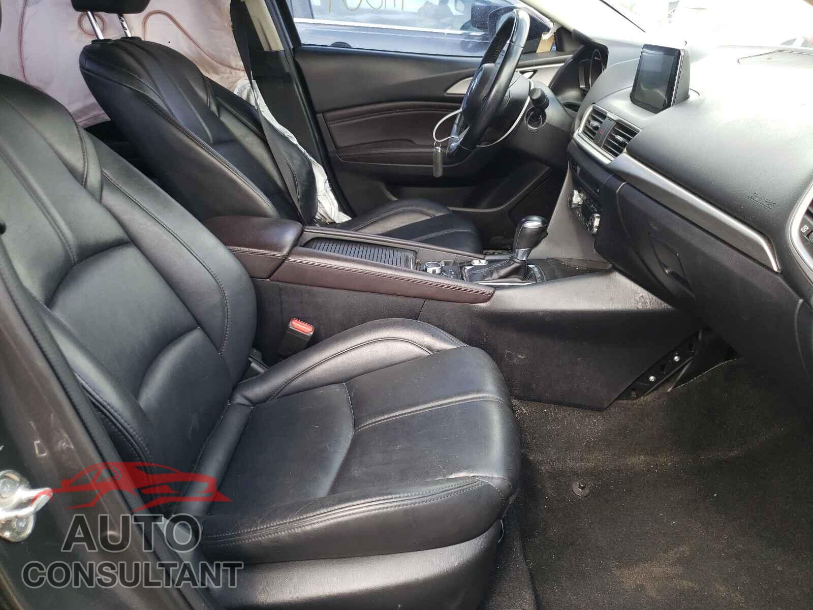 MAZDA 3 2017 - 3MZBN1V74HM121156