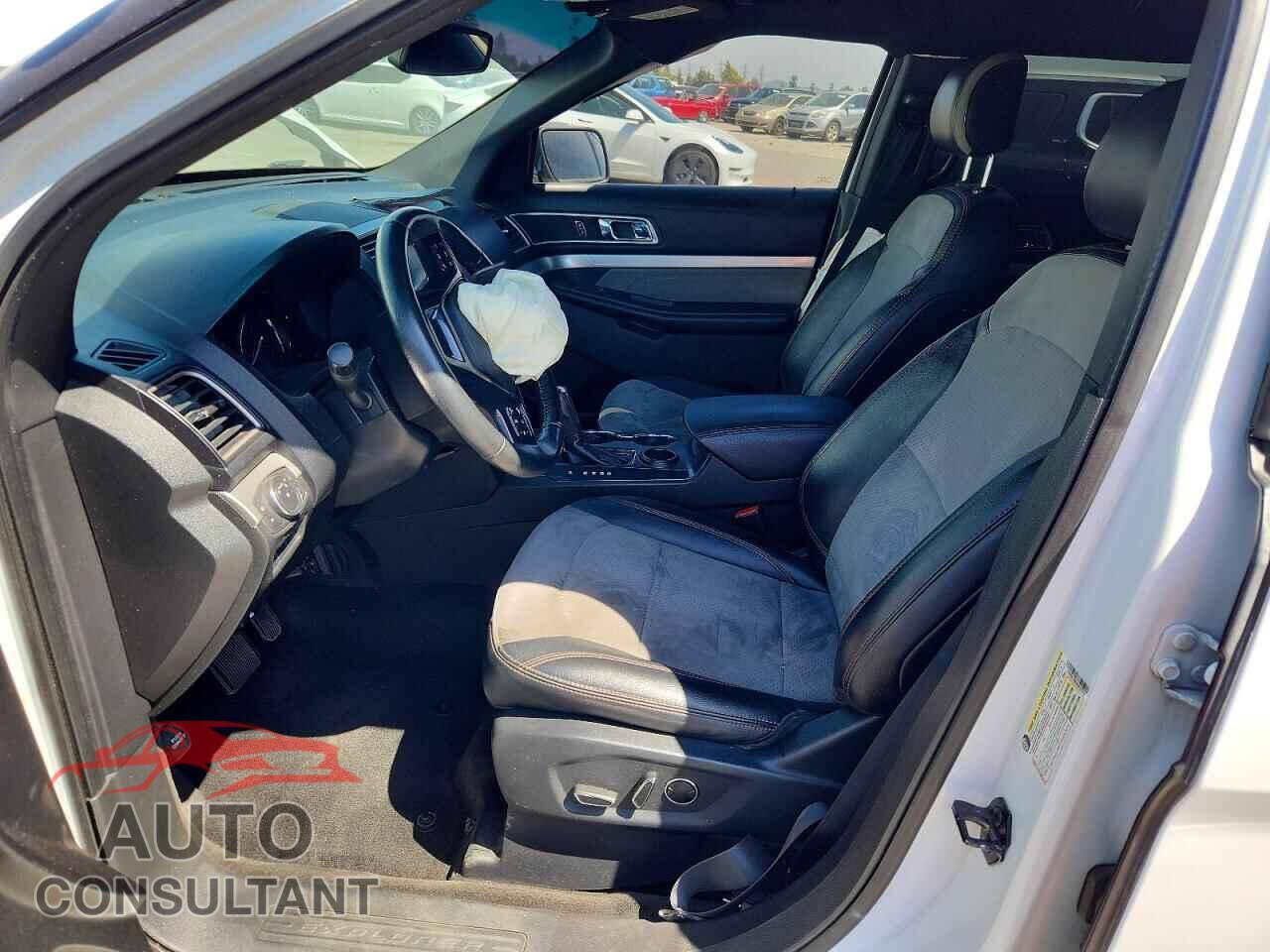 FORD EXPLORER 2017 - 1FM5K7D85HGA43319