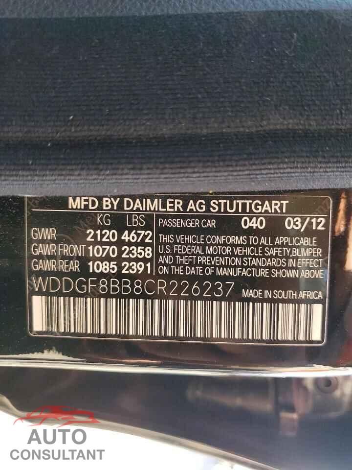MERCEDES-BENZ C-CLASS 2012 - WDDGF8BB8CR226237