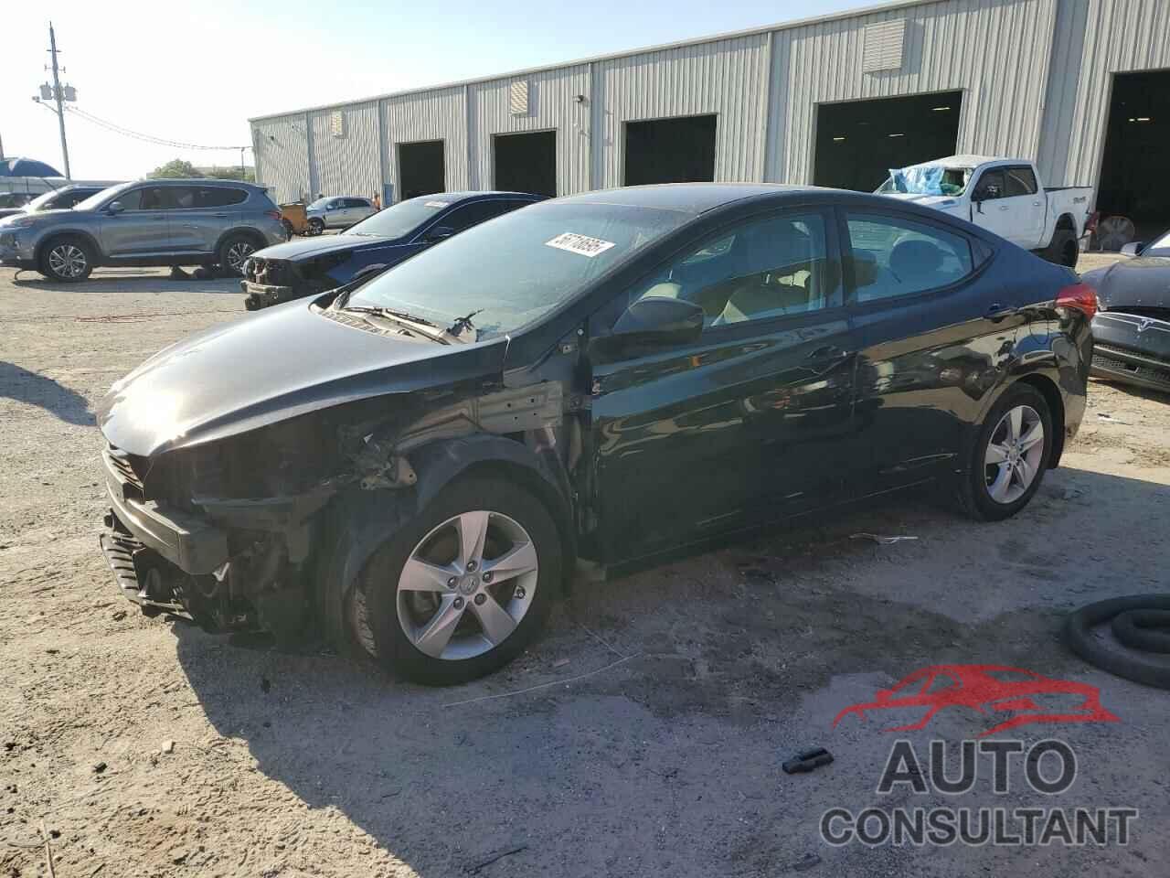 HYUNDAI ELANTRA 2013 - 5NPDH4AE7DH341657