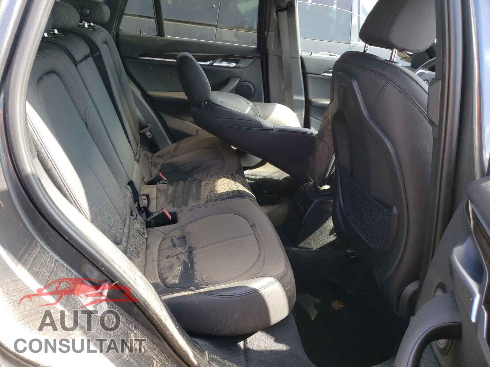 BMW X1 2017 - WBXHT3C30H5F85488