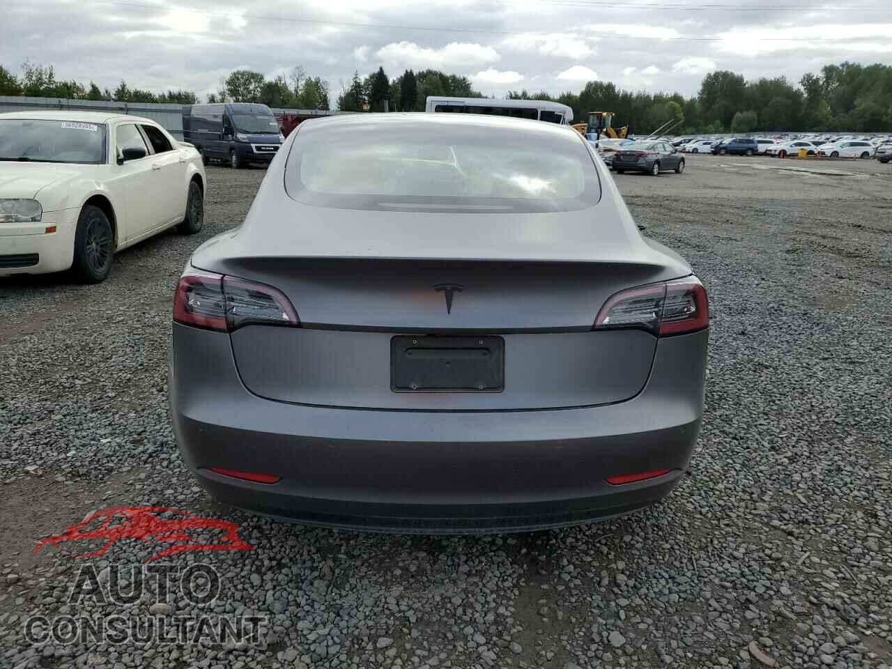 TESLA MODEL 3 2022 - 5YJ3E1EB3NF221891