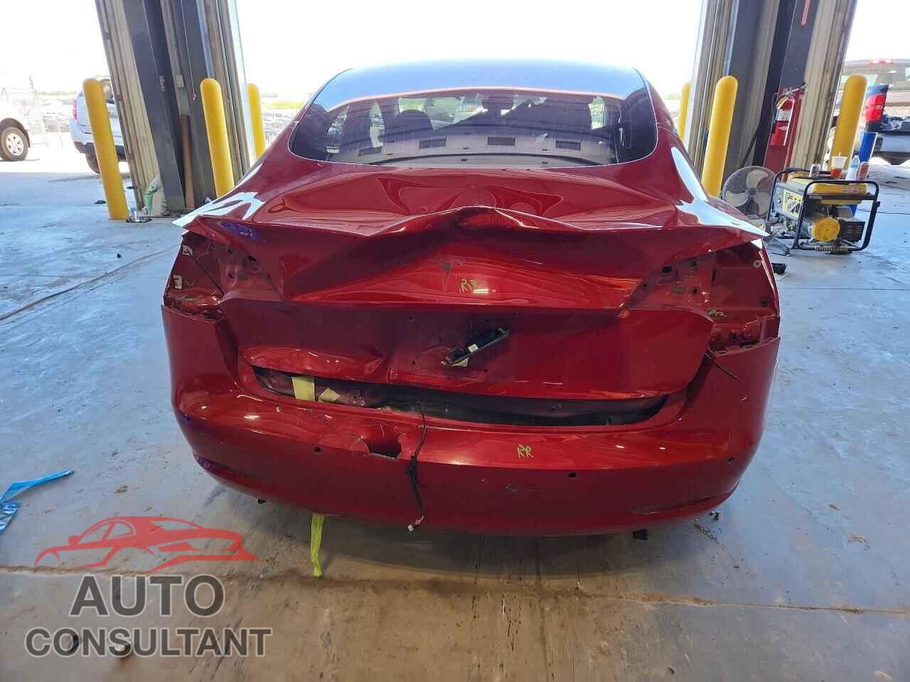 TESLA MODEL 3 2018 - 5YJ3E1EA4JF007994