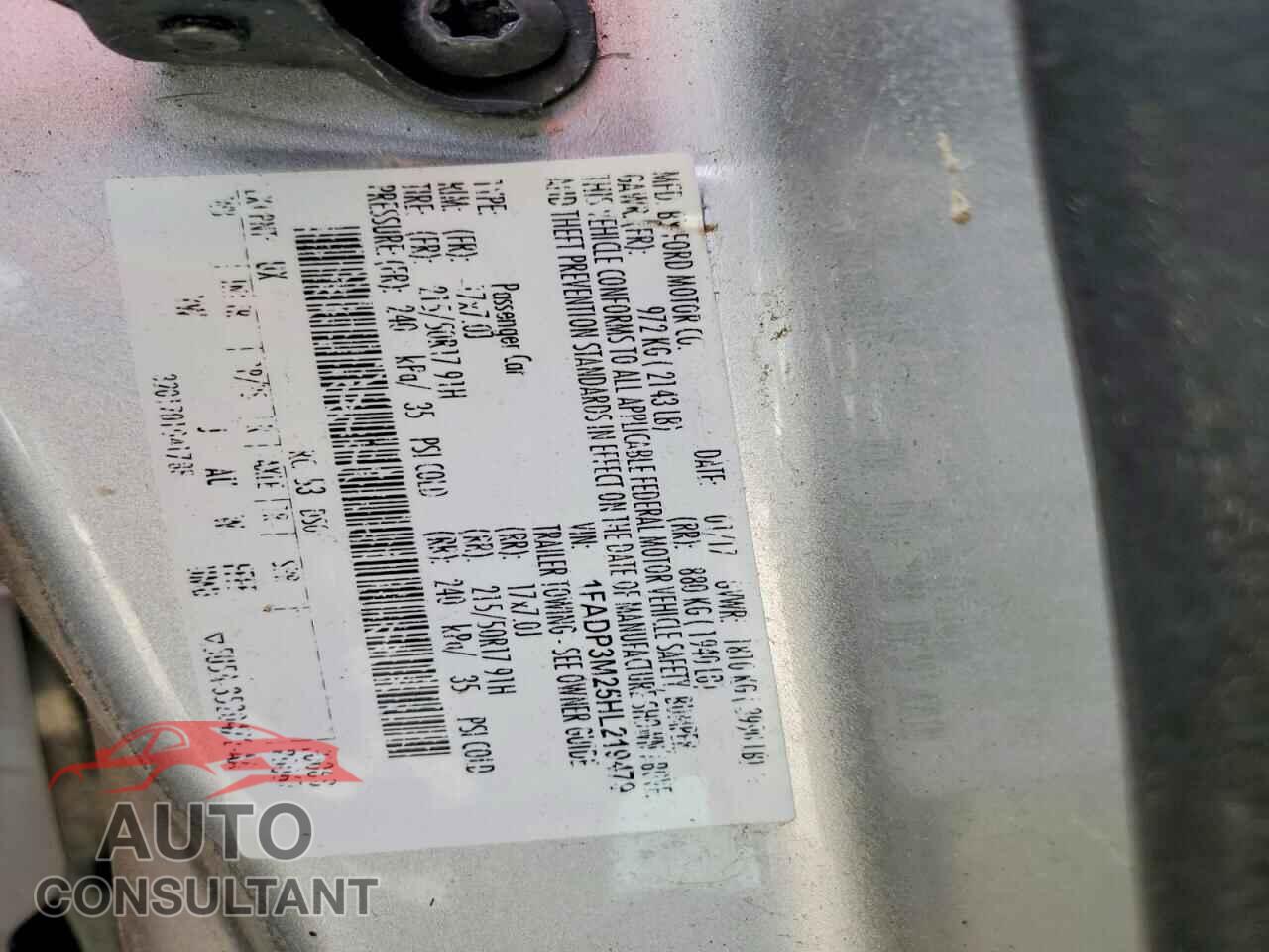 FORD FOCUS 2017 - 1FADP3M25HL219479