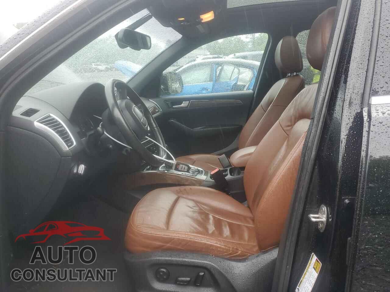AUDI Q5 2010 - WA1LKAFP1AA073093