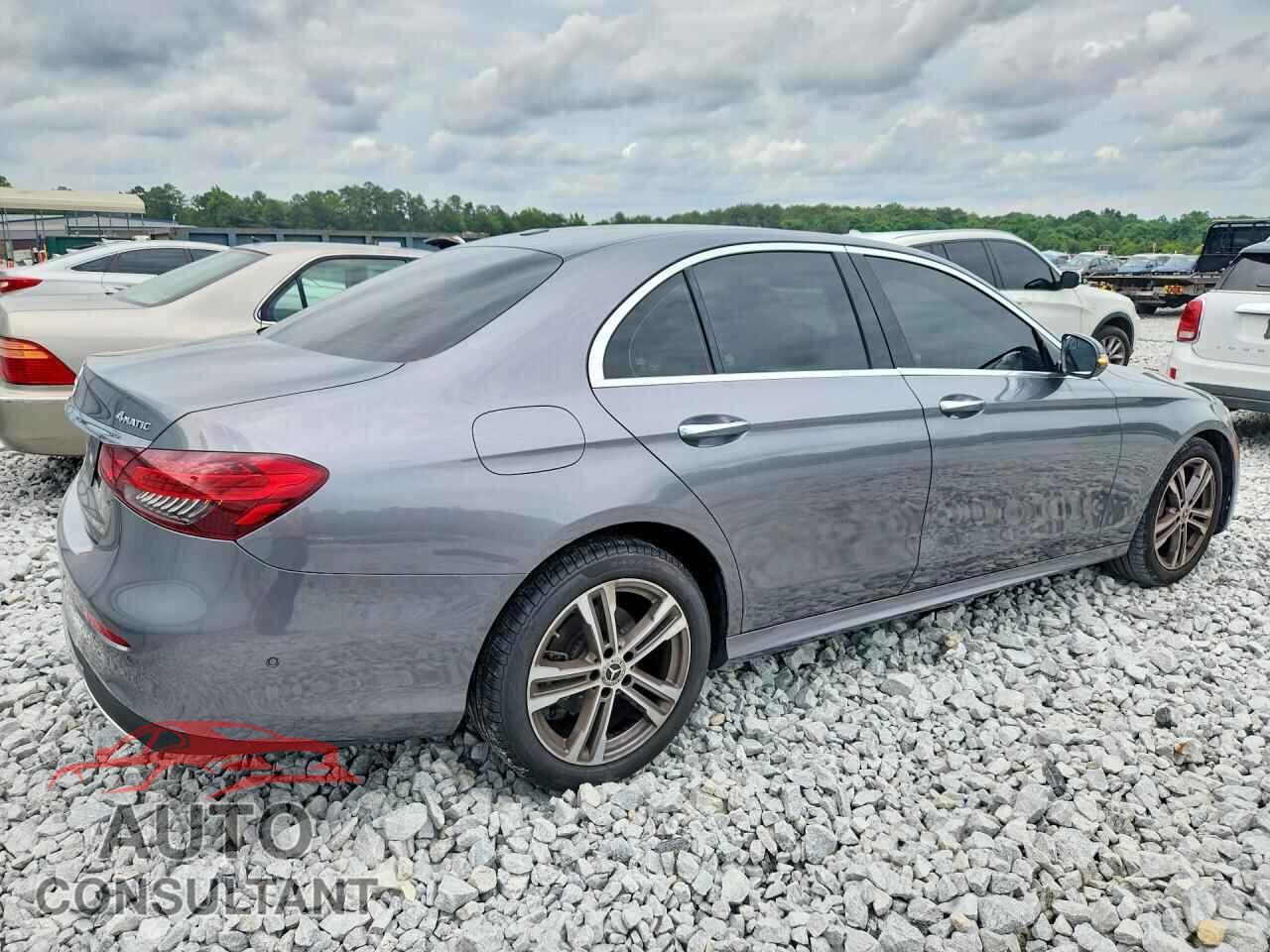MERCEDES-BENZ E-CLASS 2022 - W1KZF8EBXNB072534