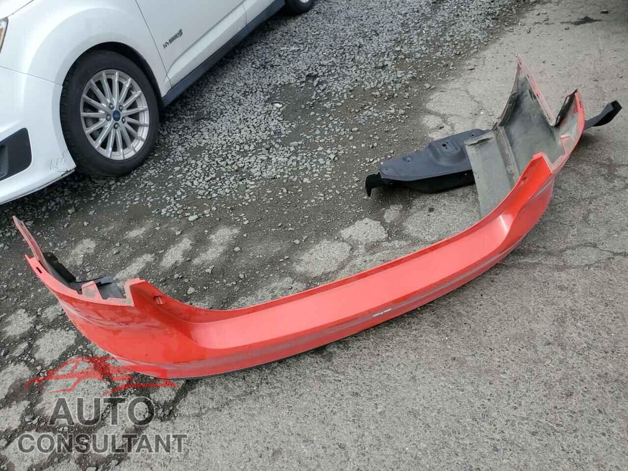 FORD FOCUS 2015 - 1FADP3F28FL243074