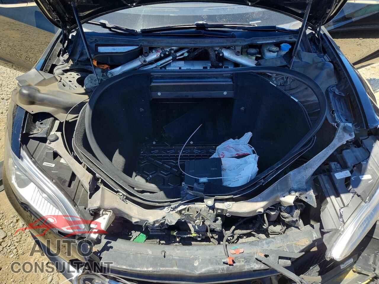 TESLA MODEL S 2013 - 5YJSA1DP2DFP26016