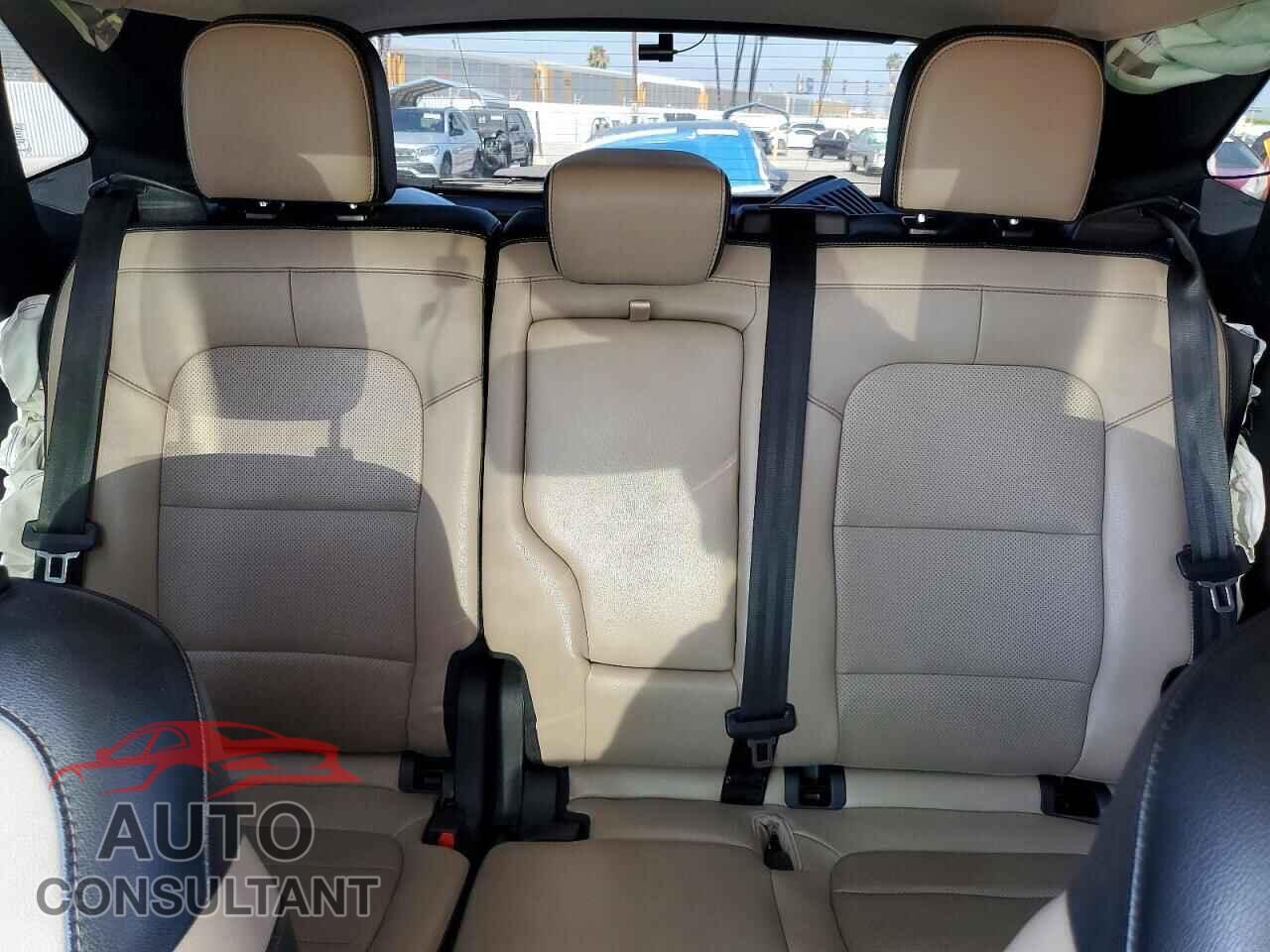 FORD ESCAPE 2020 - 1FMCU0DZXLUA57180