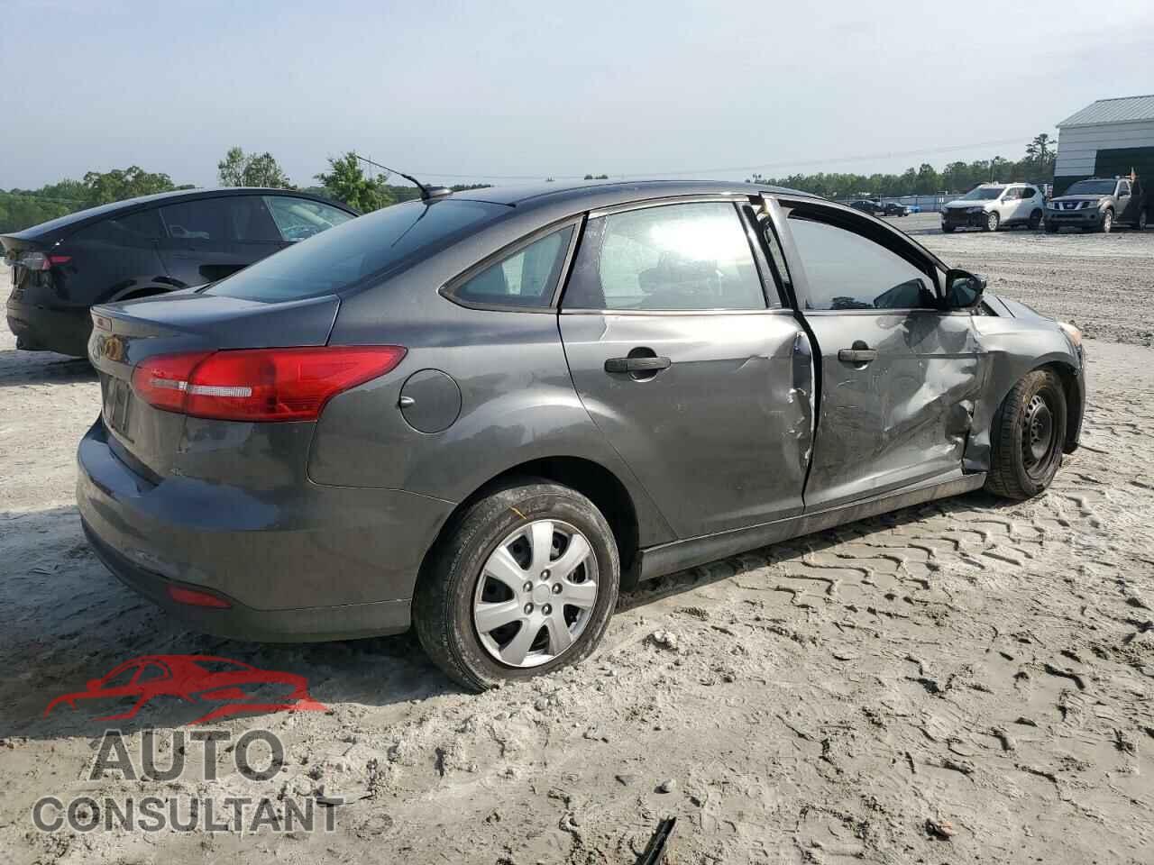 FORD FOCUS 2015 - 1FADP3E26FL247450
