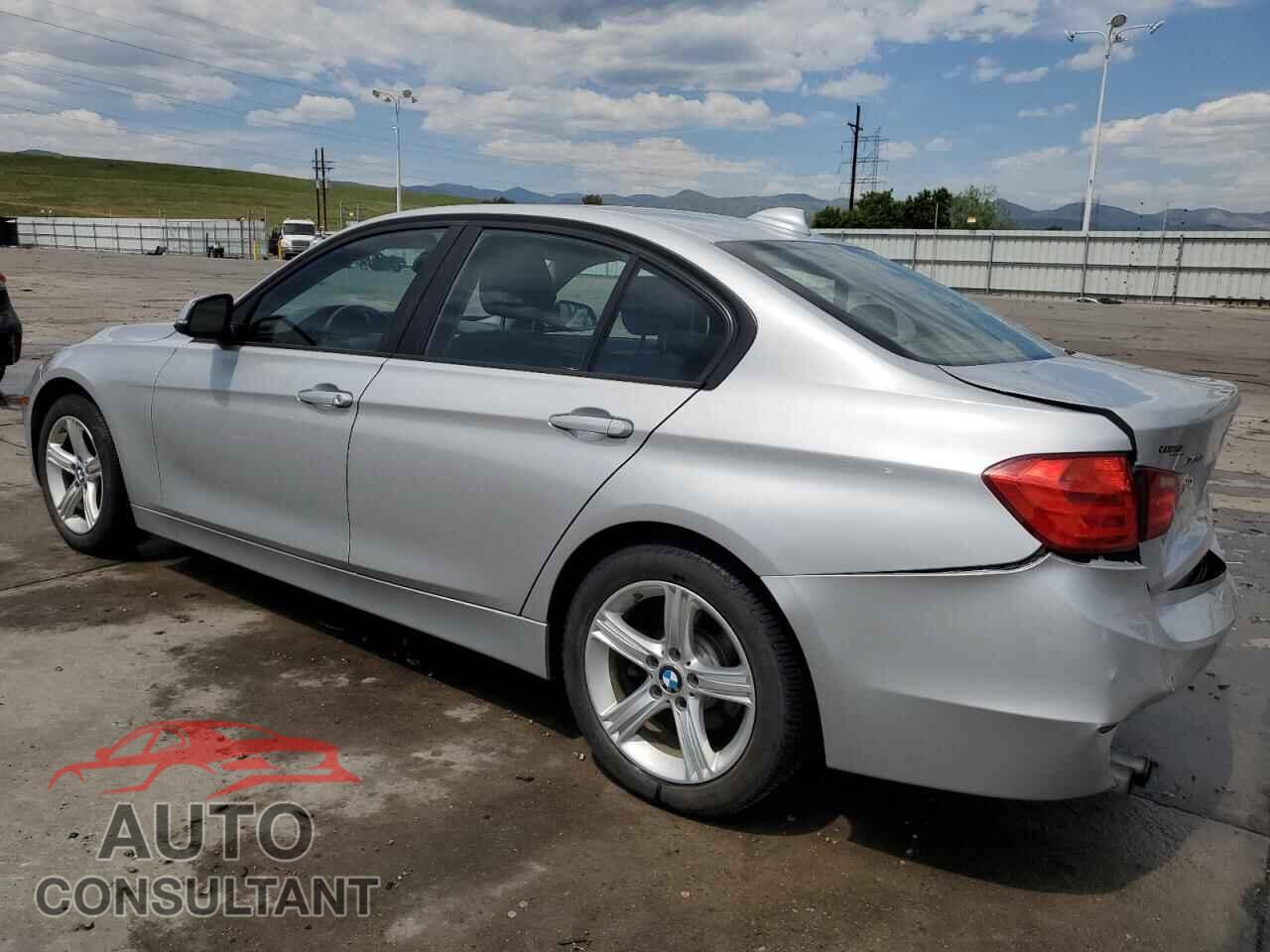 BMW 3 SERIES 2013 - WBA3B5C57DF590614