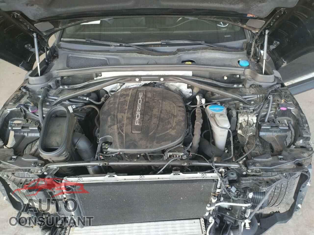 PORSCHE MACAN 2017 - WP1AA2A59HLB00209