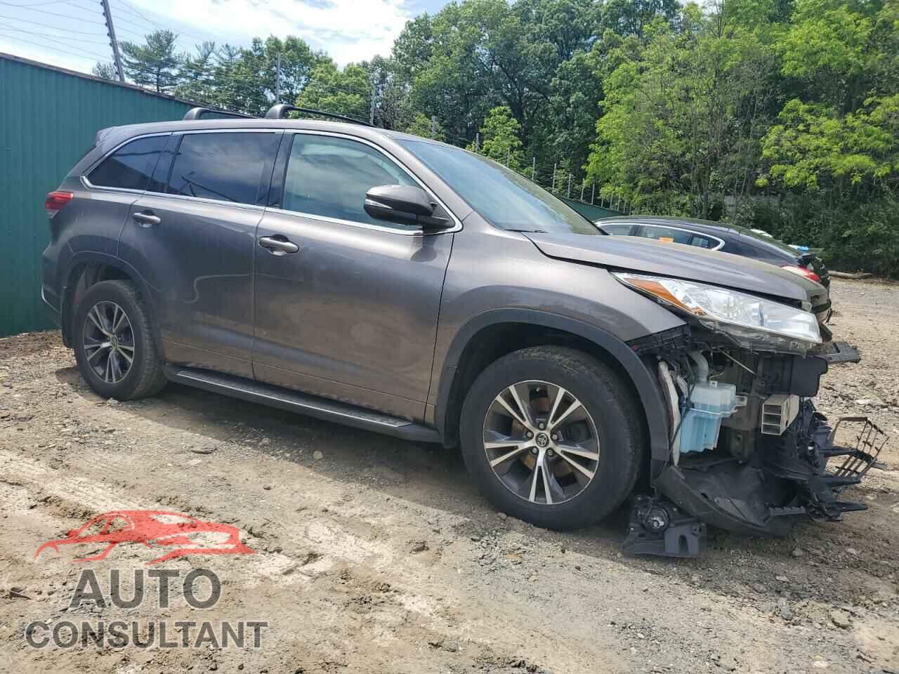 TOYOTA HIGHLANDER 2018 - 5TDBZRFH5JS824574