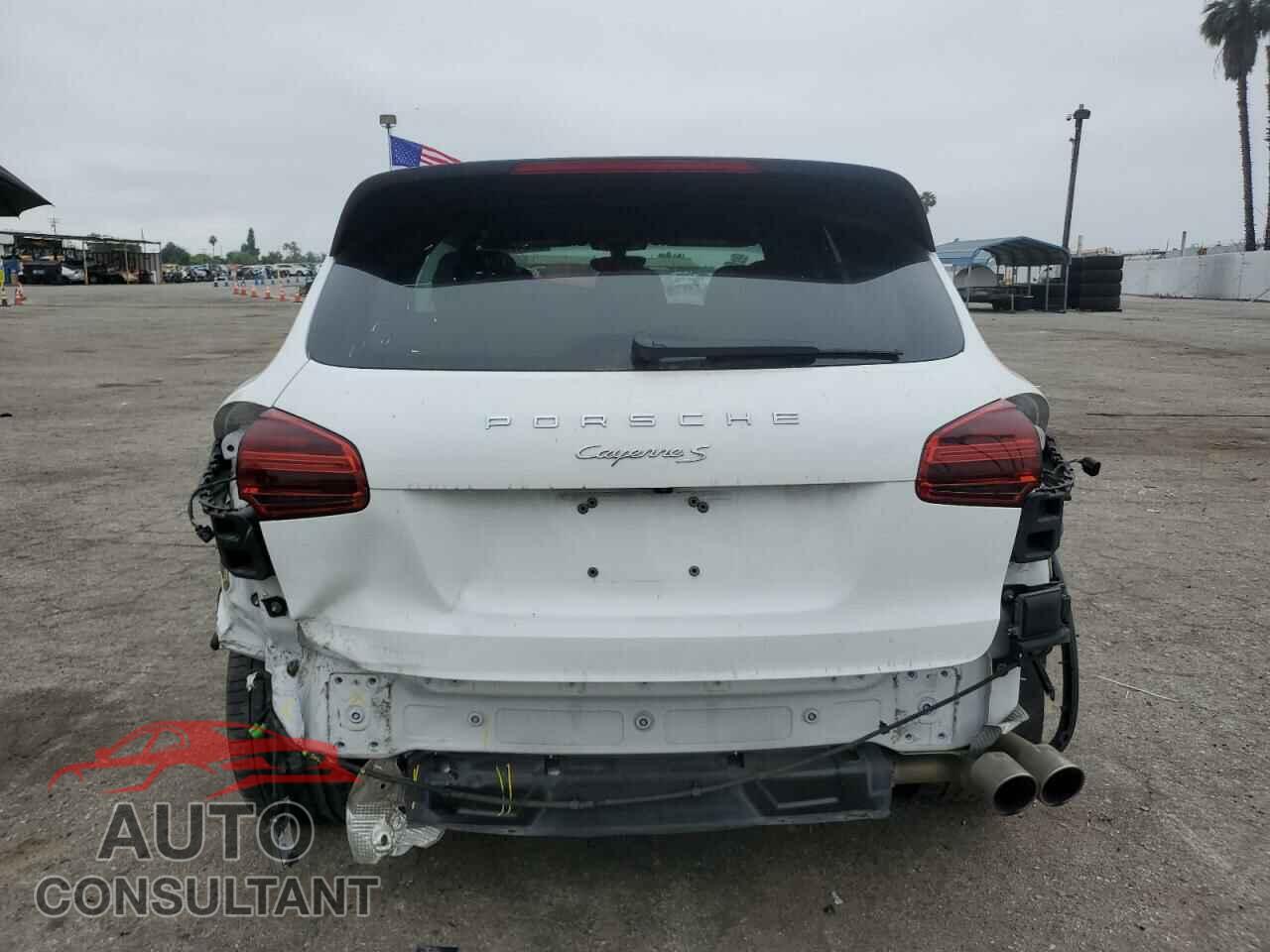 PORSCHE CAYENNE 2016 - WP1AB2A21GLA95752