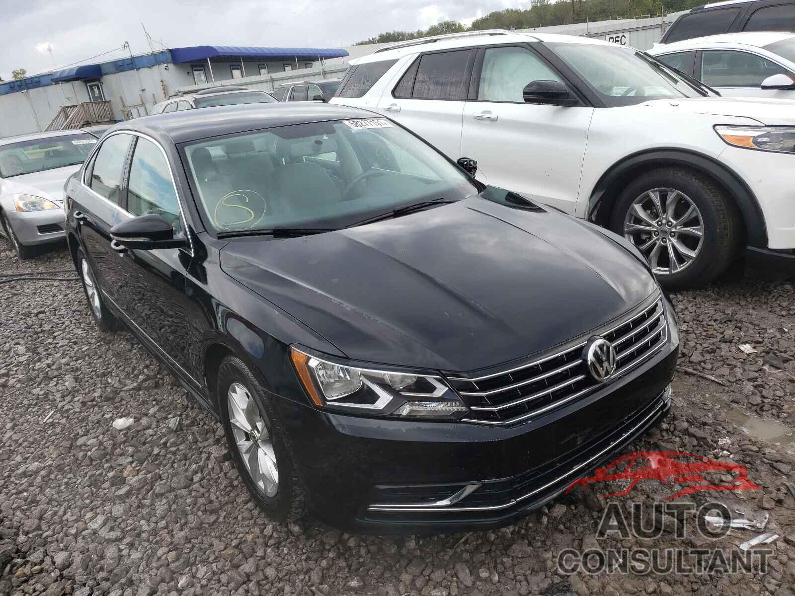 VOLKSWAGEN PASSAT 2017 - 1VWAT7A38HC042159