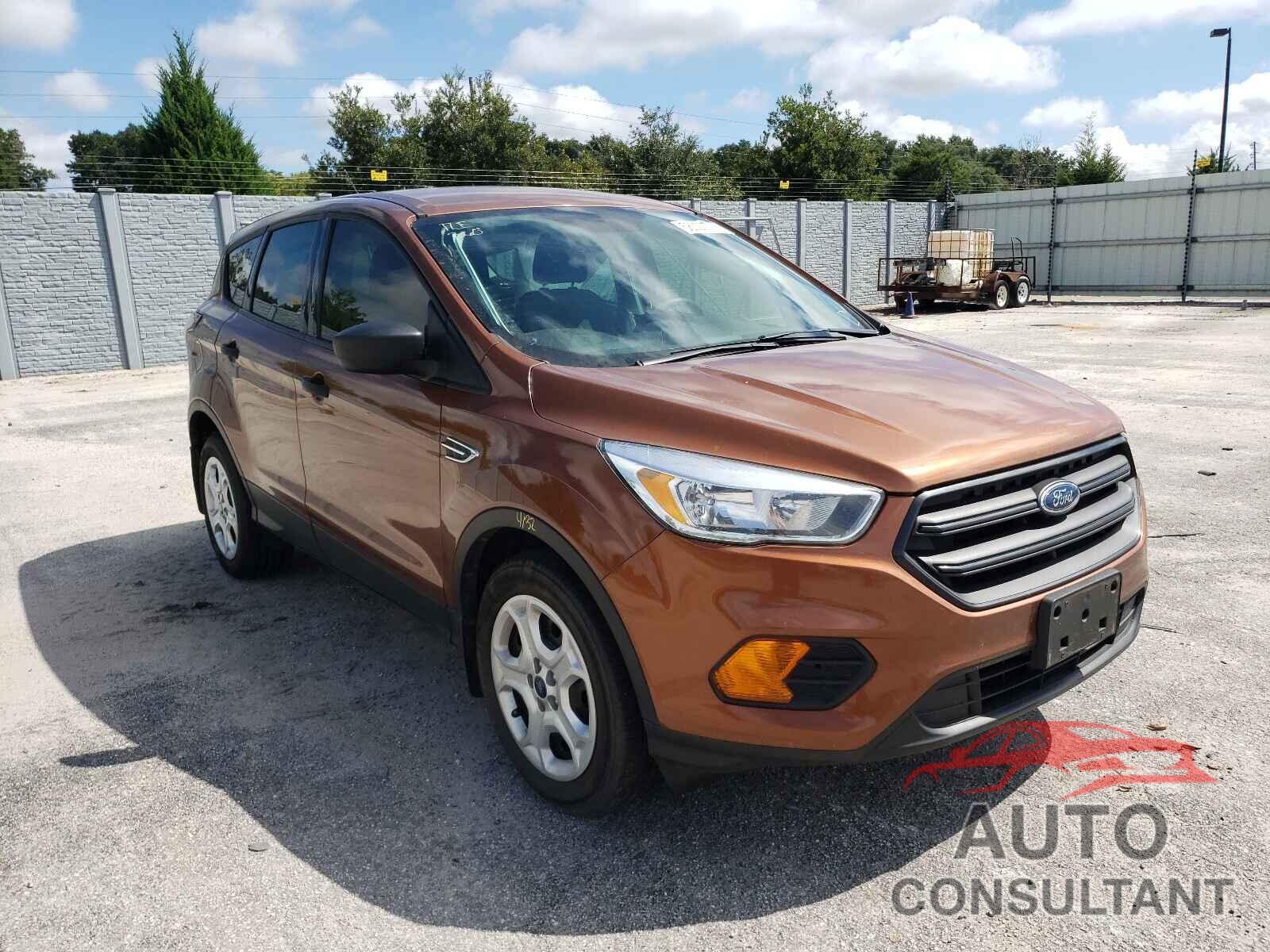 FORD ESCAPE 2017 - 1FMCU0F75HUA58160