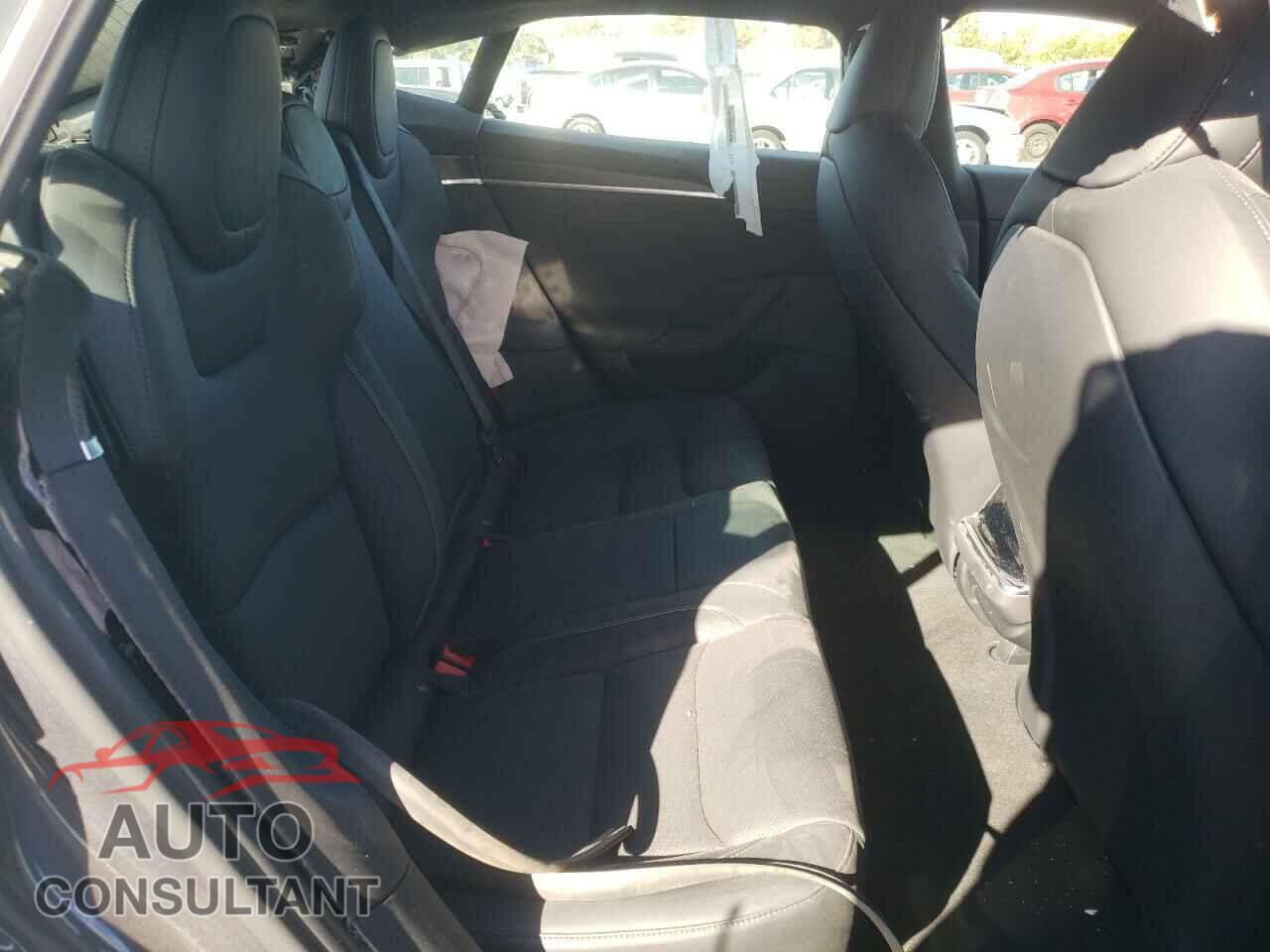 TESLA MODEL S 2022 - 5YJSA1E63NF477782