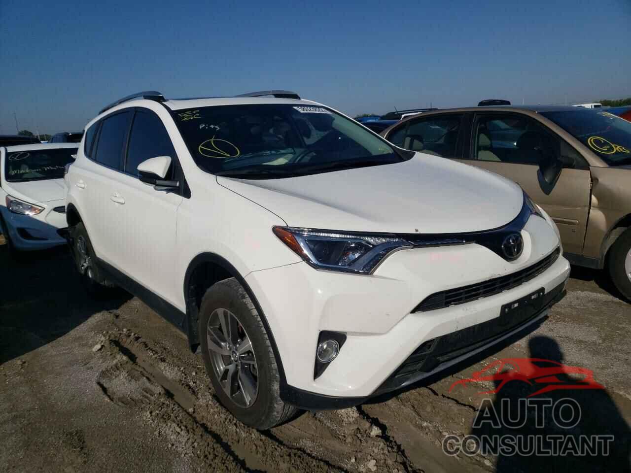 TOYOTA RAV4 2018 - 2T3RFREV5JW842683
