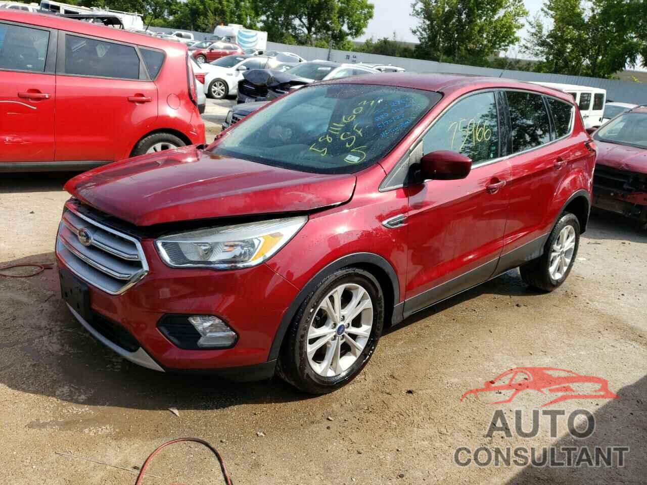 FORD ESCAPE 2017 - 1FMCU0GDXHUC37931