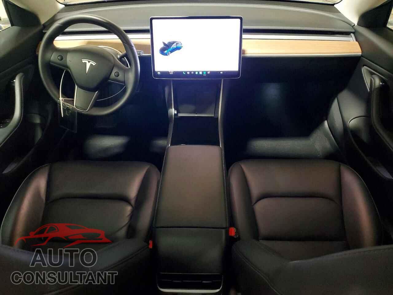 TESLA MODEL 3 2019 - 5YJ3E1EB0KF437340