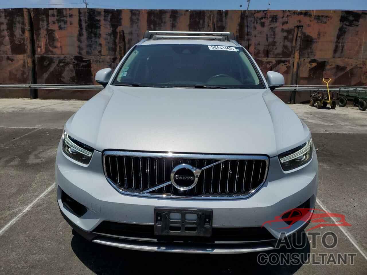 VOLVO XC40 2021 - YV4162UL5M2564818