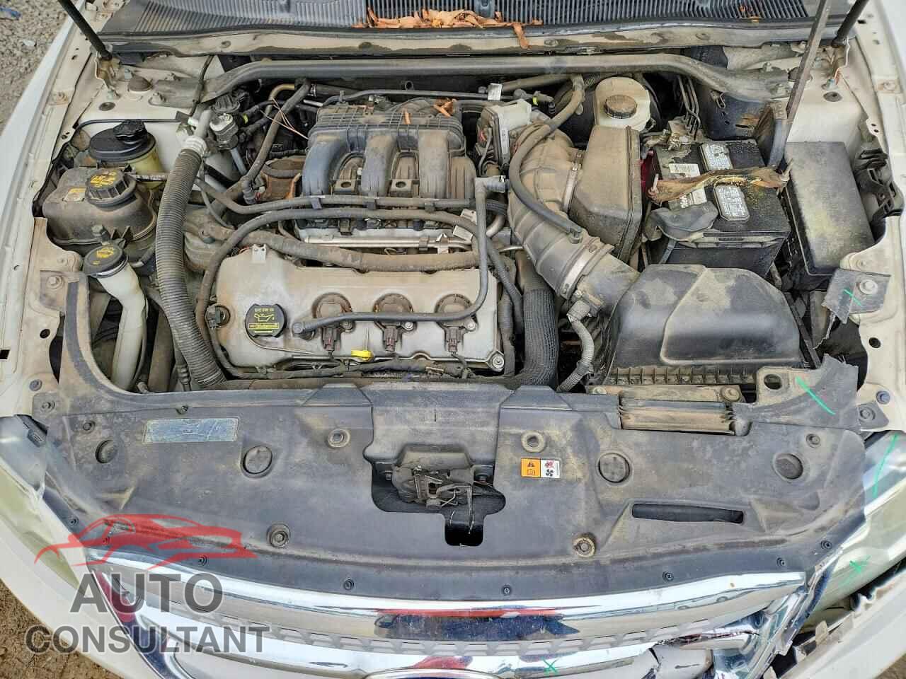 FORD TAURUS 2011 - 1FAHP2DW9BG130884