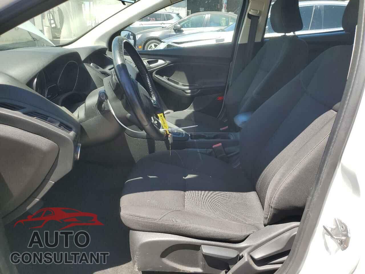 FORD FOCUS 2016 - 1FADP3F22GL329241