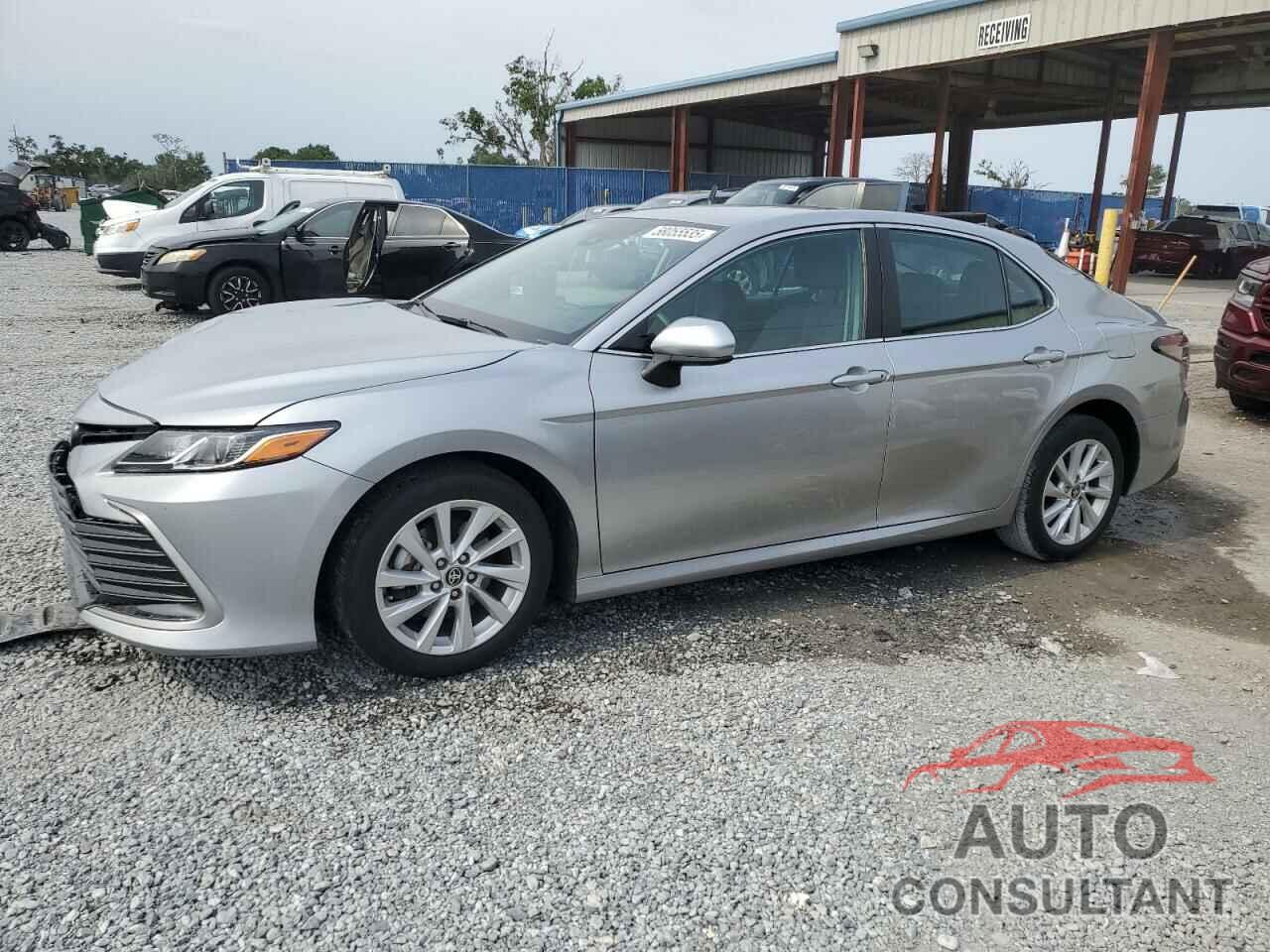 TOYOTA CAMRY 2022 - 4T1C11AK3NU682318