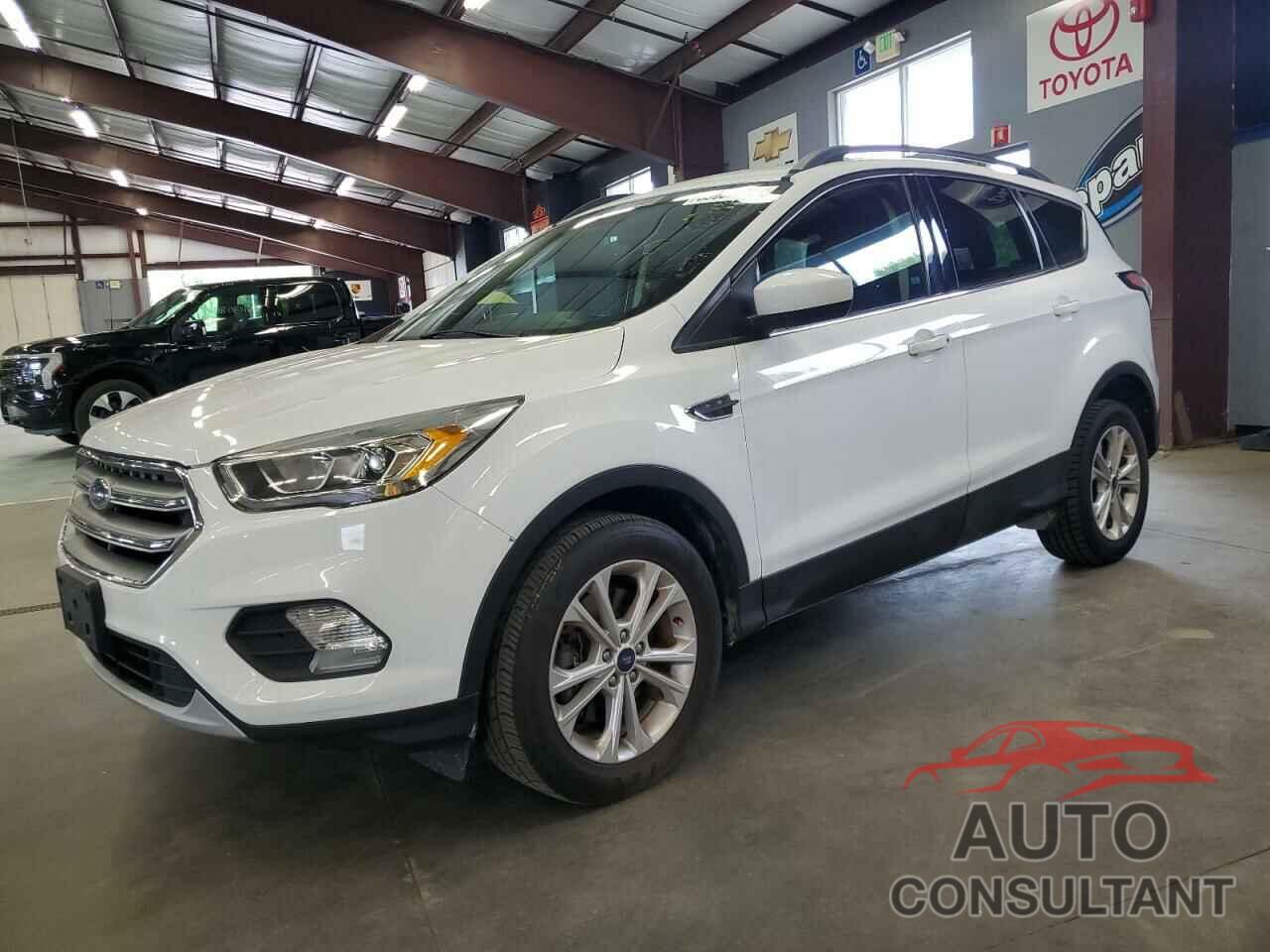 FORD ESCAPE 2017 - 1FMCU9GD5HUE56056