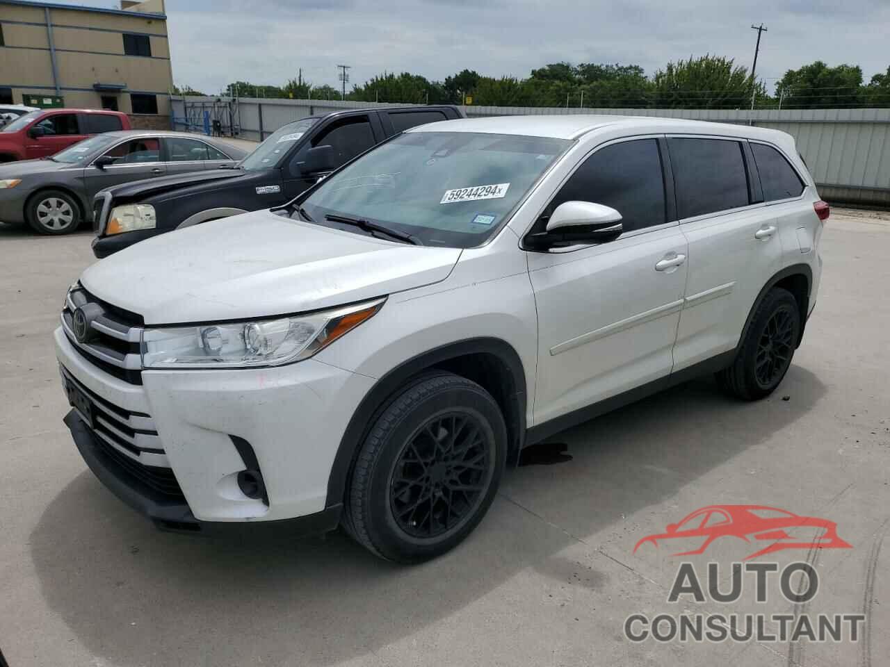 TOYOTA HIGHLANDER 2019 - 5TDZARFH8KS051901