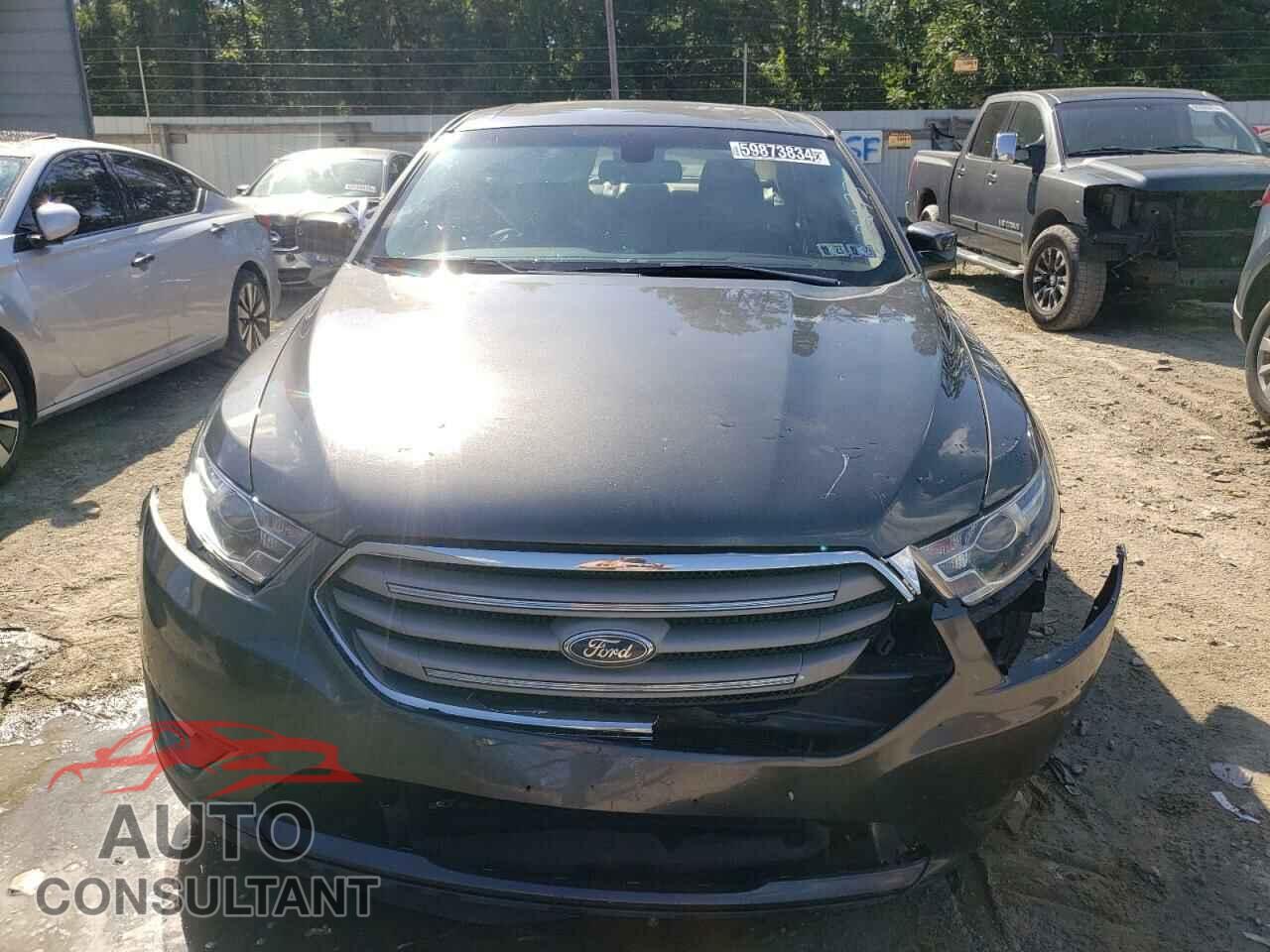 FORD TAURUS 2017 - 1FAHP2E89HG102673