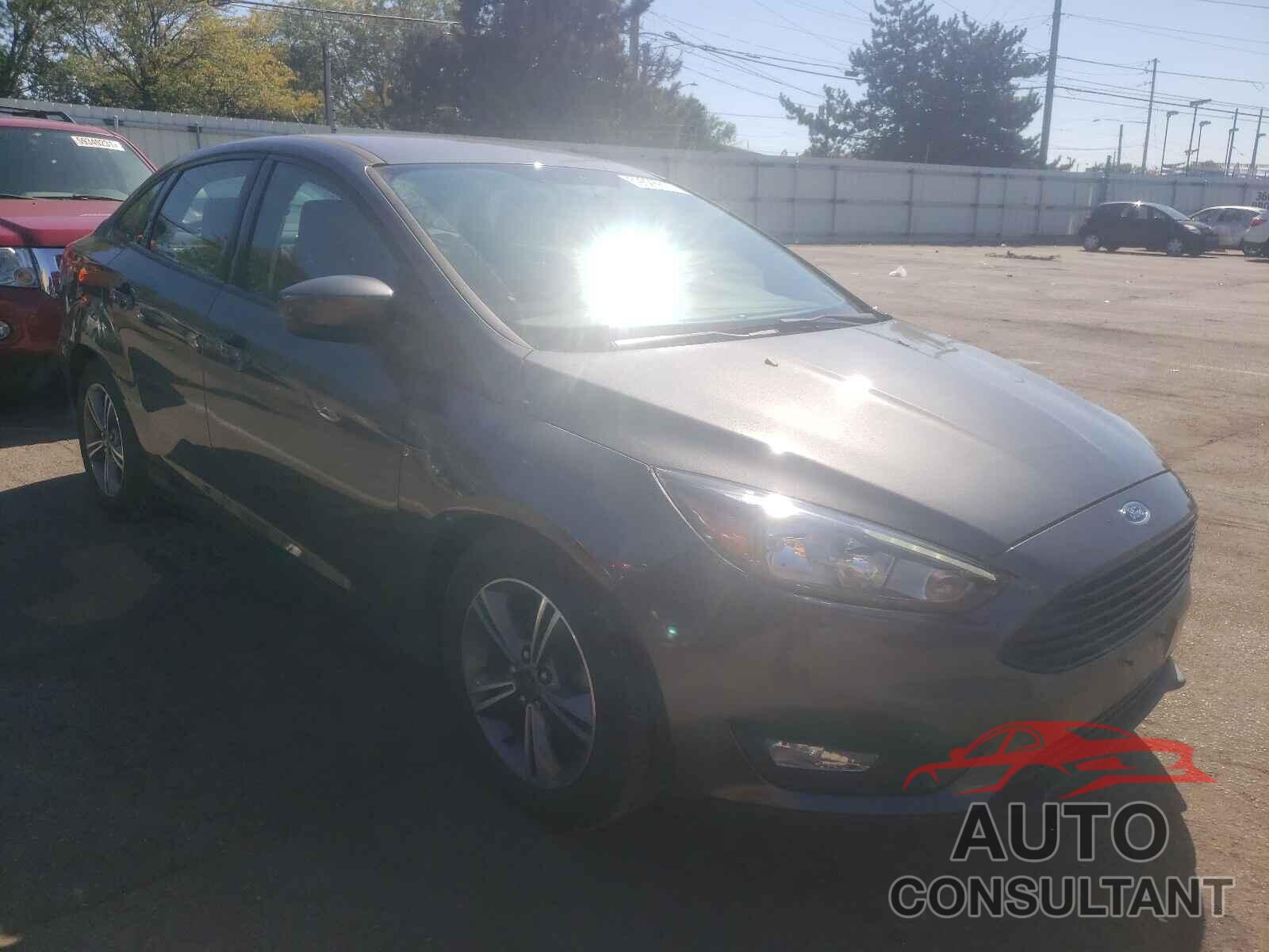 FORD FOCUS 2018 - 1FADP3FE2JL276638