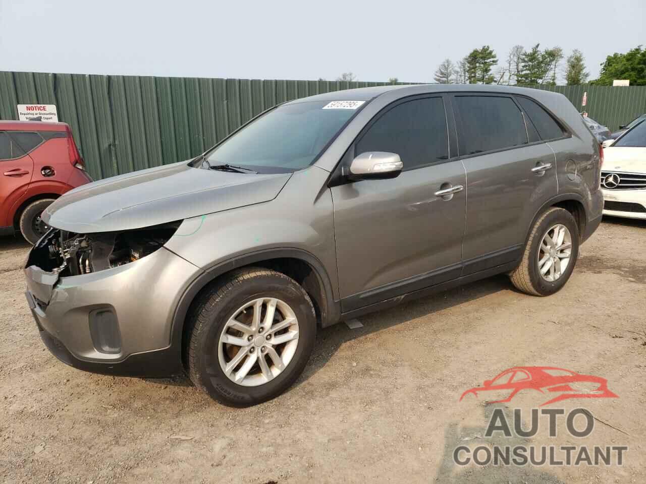 KIA SORENTO 2015 - 5XYKT3A69FG588424